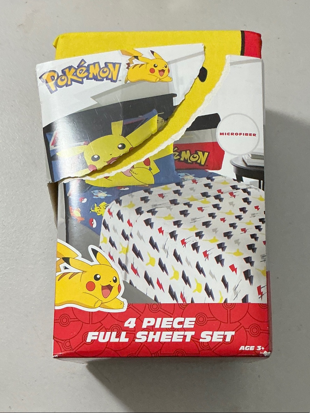 Pokemon Pikachu Yellow, White & Red 4-Piece Full Sheet Set